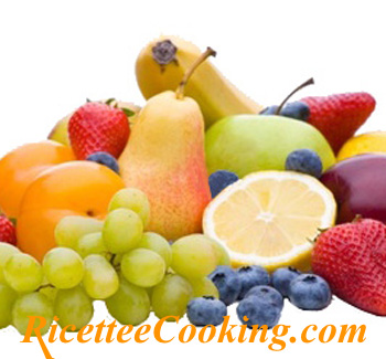 Macedonia di frutta fresca al cioccolato